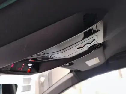 Photo 24 DS DS 7 DS7 Crossback Hybride E-Tense 225 EAT8 Performance Line