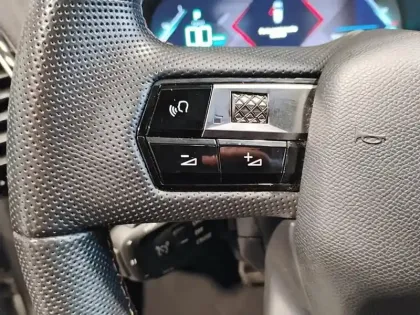 Photo 18 DS DS 7 DS7 Crossback Hybride E-Tense 225 EAT8 Performance Line