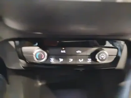 Photo 12 Opel Corsa Gén. VI Ph1 Edition Business 5