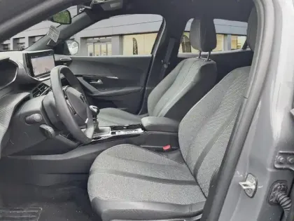 Photo 16 Peugeot 2008  100 S&S BVM6 Allure