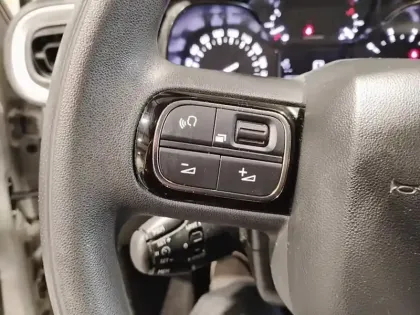 Photo 18 Citroën C3  PureTech 83 S&S BVM5 YOU!