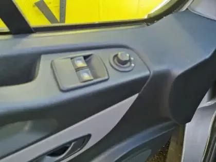 Photo 14 Renault Trafic L2H1 3,0t (8/9 Sièges) Zen 1.6