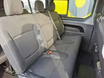 Photo 17 Renault Trafic L2H1 3,0t (8/9 Sièges) Zen 1.6