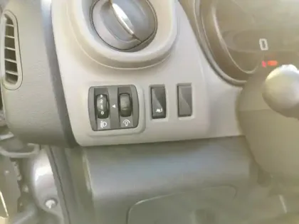 Photo 12 Renault Trafic L2H1 3,0t (8/9 Sièges) Zen 1.6