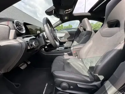 Photo 44 Mercedes CLA 250 e Coupé AMG Line