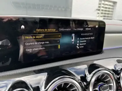 Photo 16 Mercedes CLA 250 e Coupé AMG Line