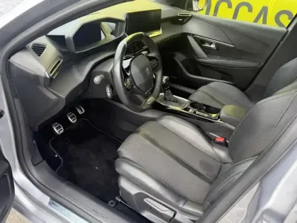 Photo 10 Peugeot 208 Gén. II Ph1 NG GT 5