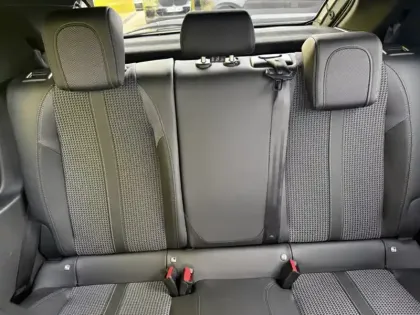 Photo 17 Peugeot 208 Gén. II Ph1 NG GT 5