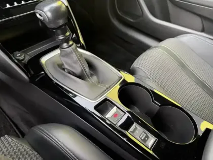 Photo 16 Peugeot 208 Gén. II Ph1 NG GT 5