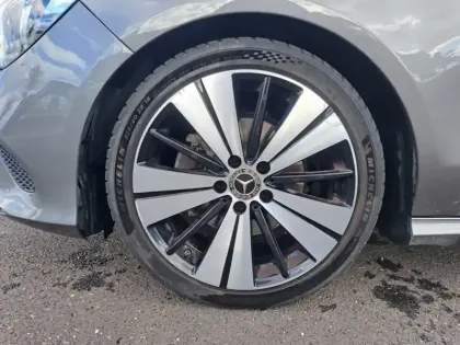 Photo 8 Mercedes CLA  220 d  Coupé Sensation