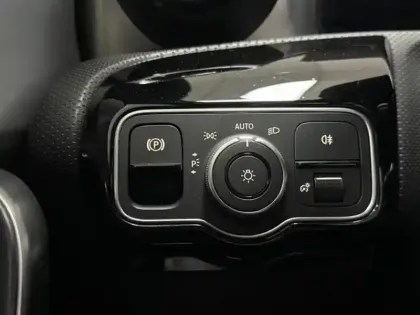 Photo 19 Mercedes CLA  250 e Coupé AMG Line