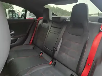 Photo 45 Mercedes CLA Mercedes-AMG  35 4MATIC Cou