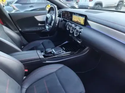 Photo 26 Mercedes CLA Mercedes-AMG  35 4MATIC Cou