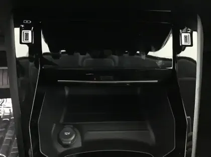 Photo 20 Peugeot 208 Nouvelle Hybrid 136 e-DCS6 Allure