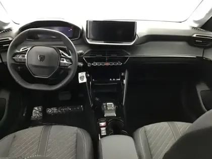 Photo 12 Peugeot 208 Nouvelle Hybrid 136 e-DCS6 Allure