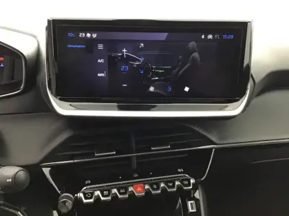 Photo 15 Peugeot 208 Nouvelle Hybrid 136 e-DCS6 Allure