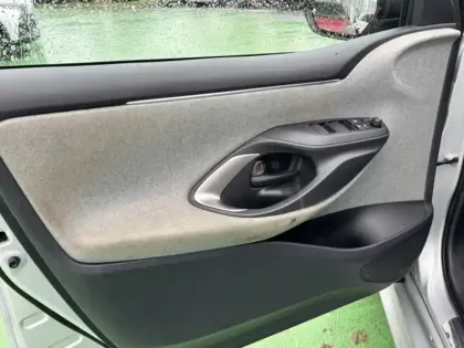 Photo 9 Toyota Yaris Hybride 116h Iconic / Toit Pano Pack Techno