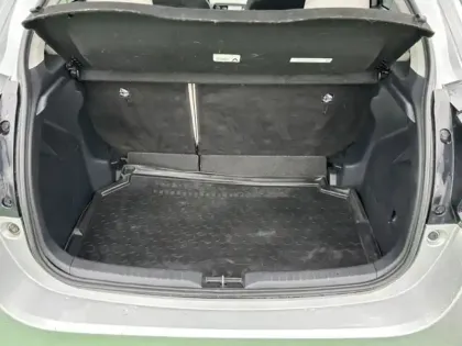 Photo 13 Toyota Yaris Hybride 116h Iconic / Toit Pano Pack Techno