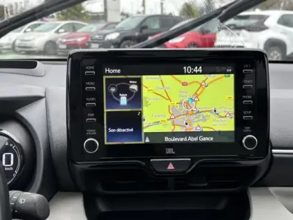 Photo 22 Toyota Yaris Hybride 116h Iconic / Toit Pano Pack Techno