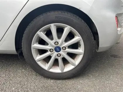 Photo 13 Ford Fiesta 1.0 EcoBoost 100ch Stop&Start Titanium 5p Euro6.2