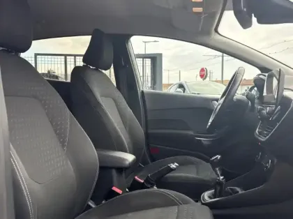 Photo 20 Ford Fiesta 1.0 EcoBoost 100ch Stop&Start Titanium 5p Euro6.2