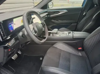 Photo 10 Renault Rafale Nouveau E-Tech full hybrid 200ch esprit Alpine