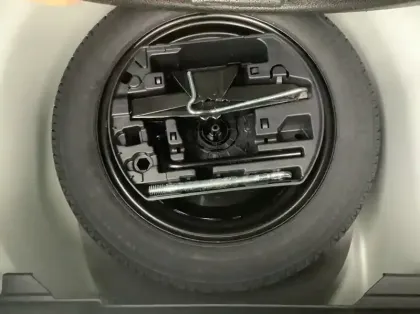 Photo 23 Peugeot 208 Nouvelle Hybrid 100 e-DCS6 GT