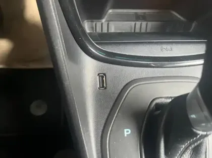 Photo 15 Ford Puma 1.0 EcoBoost 125ch S&S mHEV Titanium Business Powershift