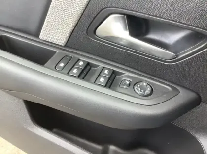 Photo 16 Citroën C4 PureTech 130 EAT8 Max