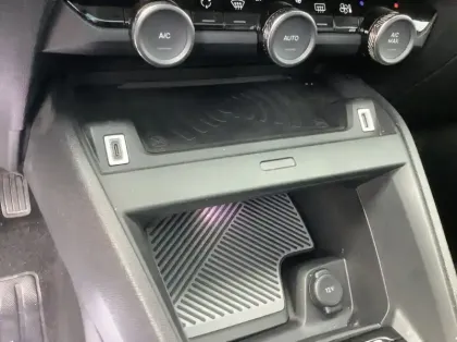 Photo 20 Citroën C4 PureTech 130 EAT8 Max