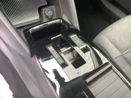 Photo 21 Citroën C4 PureTech 130 EAT8 Max