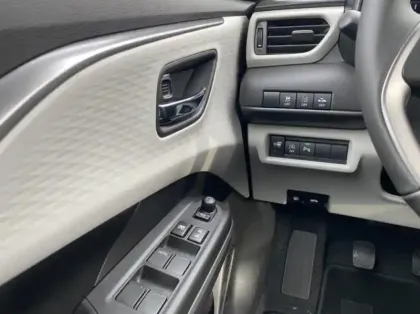 Photo 10 Suzuki Swift 1.2 Hybrid 83ch Pack