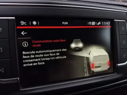 Photo 27 Citroën Jumpy III M BlueHDi 120 S&S BVM6 (300 Nm) Driver