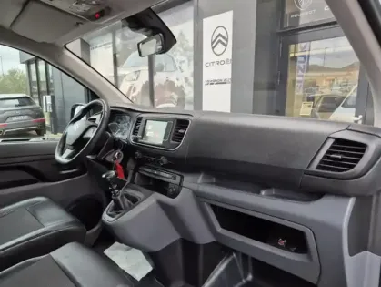 Photo 22 Citroën Jumpy III M BlueHDi 120 S&S BVM6 (300 Nm) Driver