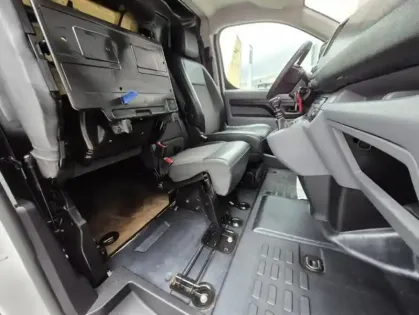 Photo 24 Citroën Jumpy III M BlueHDi 120 S&S BVM6 (300 Nm) Driver