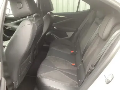 Photo 11 DS DS 4 Nouvelle PureTech 130 EAT8 Performance Line