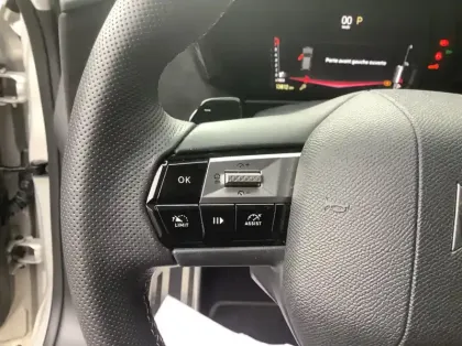 Photo 22 DS DS 4 Nouvelle PureTech 130 EAT8 Performance Line