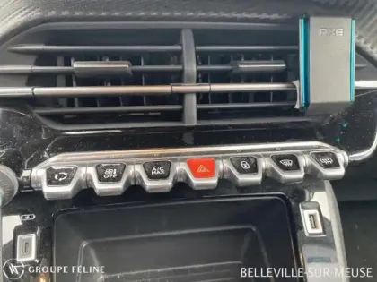 Photo 14 Peugeot 208  1.2 PureTech 75ch S&S Style