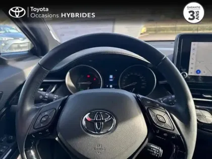 Photo 12 Toyota C-HR  2.0 Hybride 184ch Design Ultimate E-CVT
