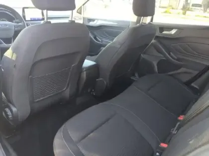 Photo 11 Ford Focus  1.0 Flexifuel mHEV 125ch Titanium Style