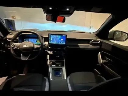 Photo 14 Dacia Bigster  1.8 hybrid 155ch Journey