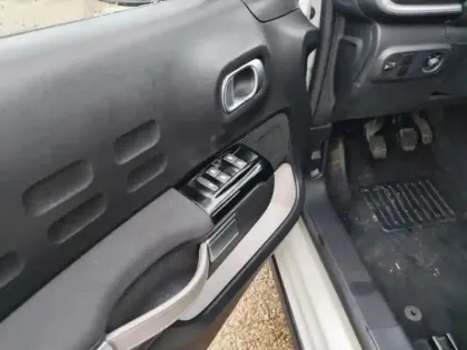 Photo 11 Citroën C3  1.2 PureTech 110ch S&S Shine 120-123g