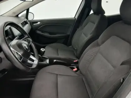 Photo 28 Renault Clio  Auto-Ecole Blue dCi 100 -21N