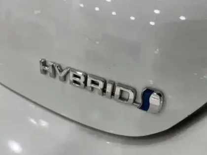 Photo 11 Toyota Auris  HSD 136h Collection