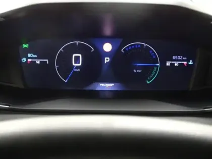 Photo 14 Peugeot 208  1.2 Hybrid 100ch Allure e-DCS6