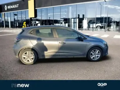 Photo 13 Renault Clio  1.6 E-Tech 145ch full hybrid Evolution - 24