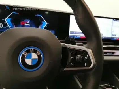 Photo 6 BMW Serie 5 Série 5 530e 299ch M Sport