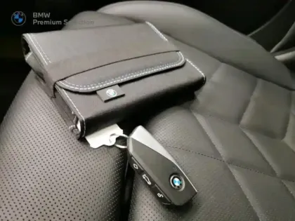 Photo 14 BMW Serie 5 Série 5 530e 299ch M Sport