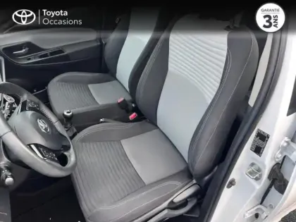 Photo 5 Toyota Yaris  70 VVT-i France Connect 5p RC19