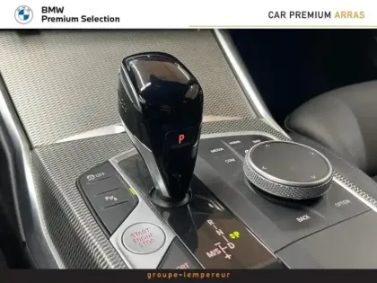 Photo 7 BMW Serie 3 Série 3 318dA MH 150ch M Sport